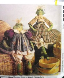 9622 7482 22,24,17'' RIBBIT FROG, BABIES DOLL, CLOTHES 2 PATTERNS